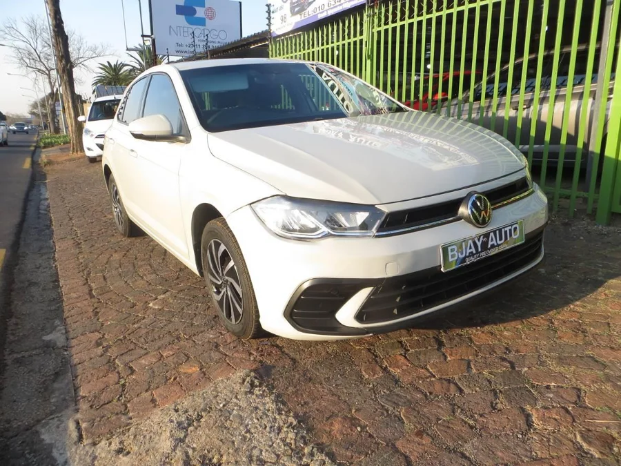 Used  2023 VW Polo hatch 1.0TSI Life manual - Skyview Autos