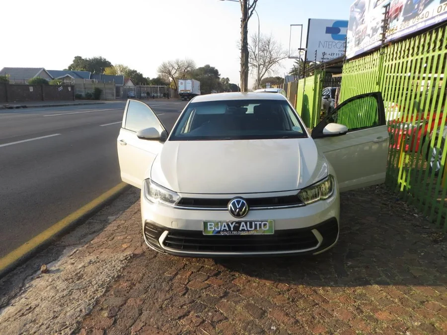 Used  2023 VW Polo hatch 1.0TSI Life manual - Skyview Autos