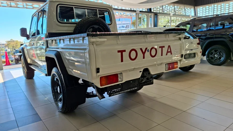 New 2025 Toyota Land Cruiser 100 Land cruiser(79) 2.8 GD diesel 6AT Double cab - Halfway Toyota Honeydew New 2025 Toyota Land Cruiser 100 Land cruiser(79) 2.8 GD diesel 6AT Double cab - Halfway Toyota Honeydew