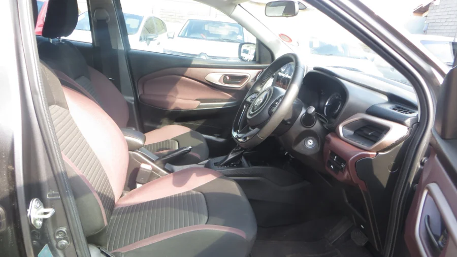 Used 2024 Toyota Starlet Cross 1.5 XS auto - Skyview Autos Used 2024 Toyota Starlet Cross 1.5 XS auto - Skyview Autos