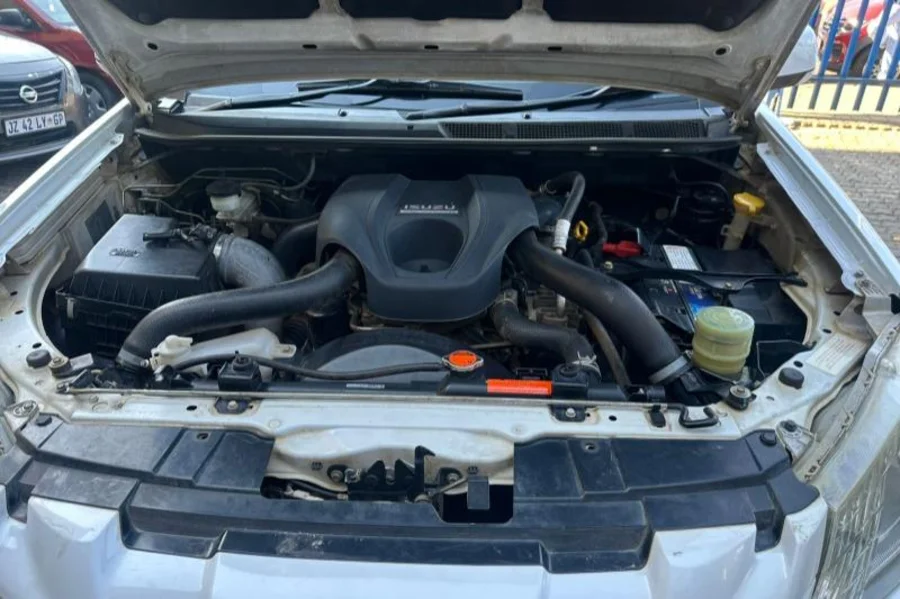 Used 2014 Isuzu KB 250D-Teq Fleetside - Happy DC Motors Used 2014 Isuzu KB 250D-Teq Fleetside - Happy DC Motors