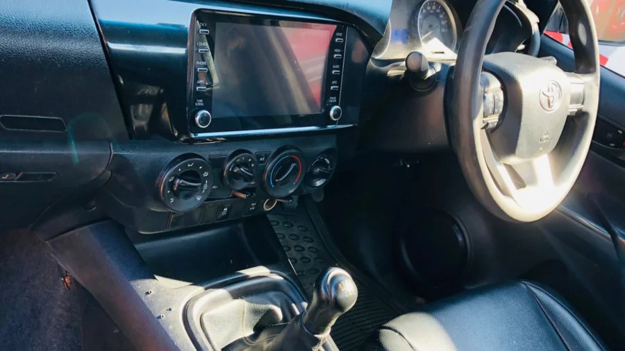 Used  2020 Toyota Hilux 2.4GD-6 4x4 SRX auto - SG Cars