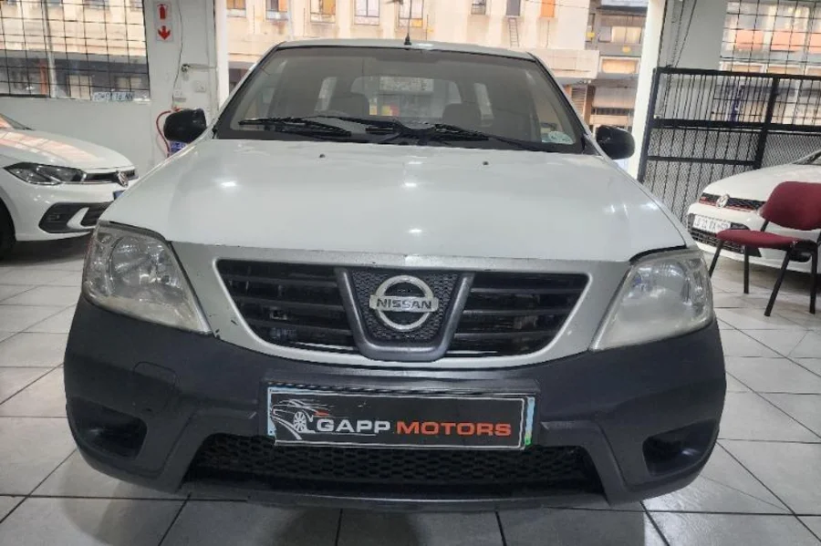 Used  2014 Nissan NP200 1.6i safety pack - GAPP Motors