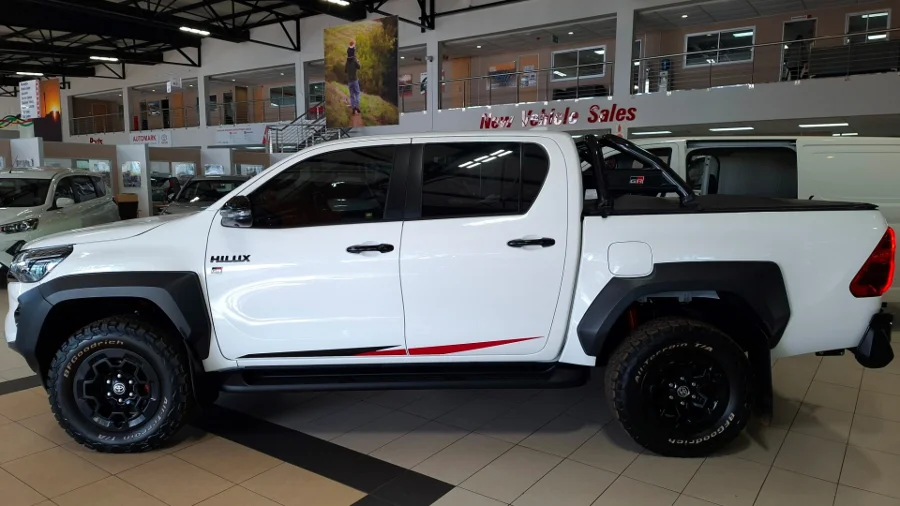 New 2025 Toyota Hilux 2.8GD-6 double cab 4x4 GR-Sport - Halfway Toyota Honeydew New 2025 Toyota Hilux 2.8GD-6 double cab 4x4 GR-Sport - Halfway Toyota Honeydew