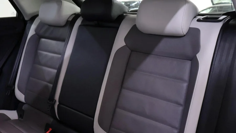 Used  2021 VW T-Roc 2.0TSI 140kW 4Motion Design - McCarthy VW Menlyn