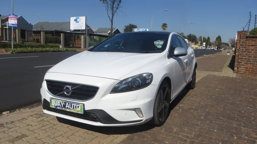 Used 2016 Volvo V40 T4 Inscription auto - Skyview Autos
