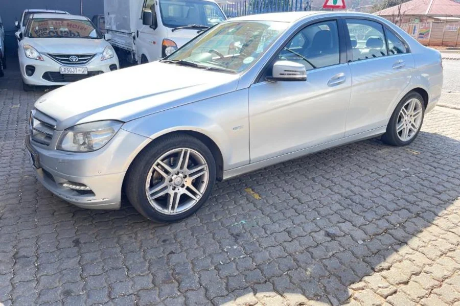 Used  2010 Mercedes Benz C-Class C200 Avantgarde - Happy DC Motors