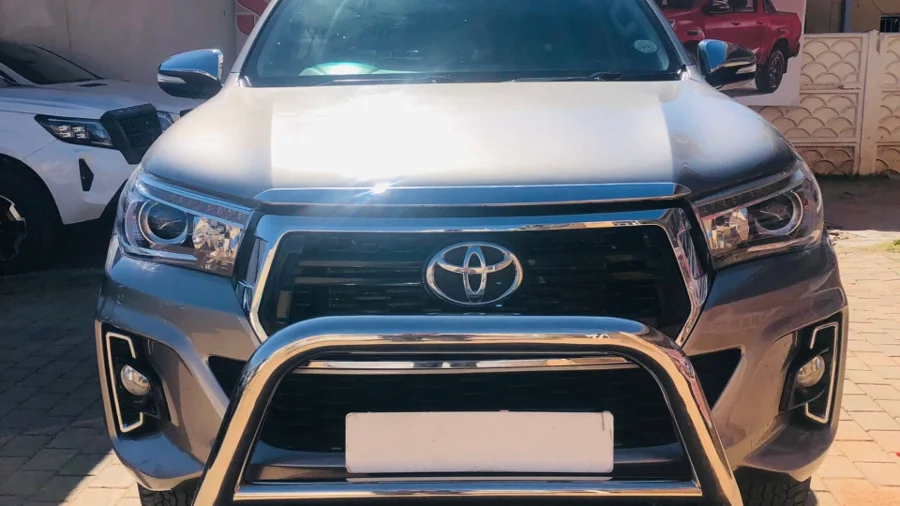 Used 2016 Toyota Hilux 2.8GD-6 Xtra cab 4x4 Legend 50 - SG Cars Used 2016 Toyota Hilux 2.8GD-6 Xtra cab 4x4 Legend 50 - SG Cars