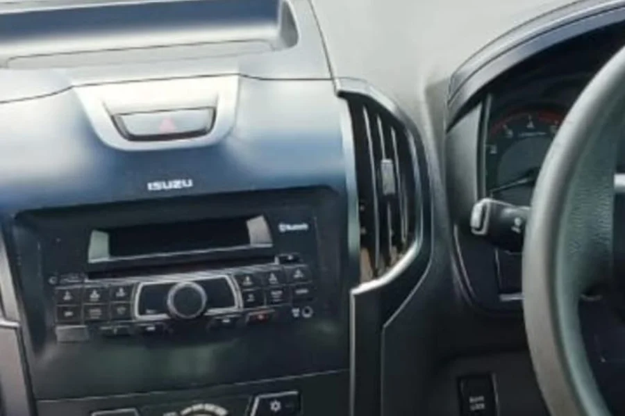 Used 2018 Toyota Hilux 2.8GD-6 Xtra cab Legend manual - Carbase Auto