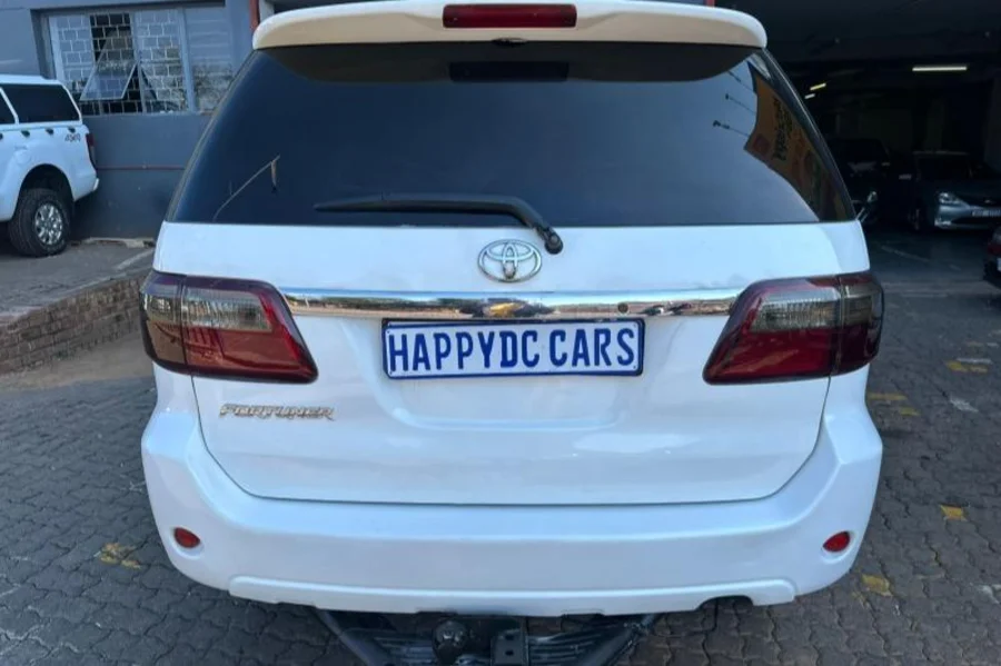 Used  2010 Toyota Fortuner 3.0D-4D - Happy DC Motors