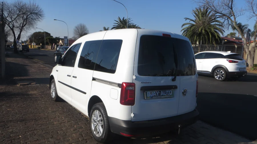 Used 2019 VW Caddy Maxi 2.0TDI crew bus 7-seat - Skyview Autos Used 2019 VW Caddy Maxi 2.0TDI crew bus 7-seat - Skyview Autos