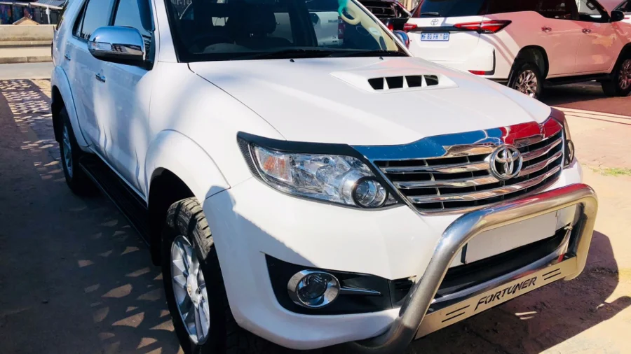Used  2011 Toyota Fortuner 3.0D-4D 4x4 Limited auto - SG Cars