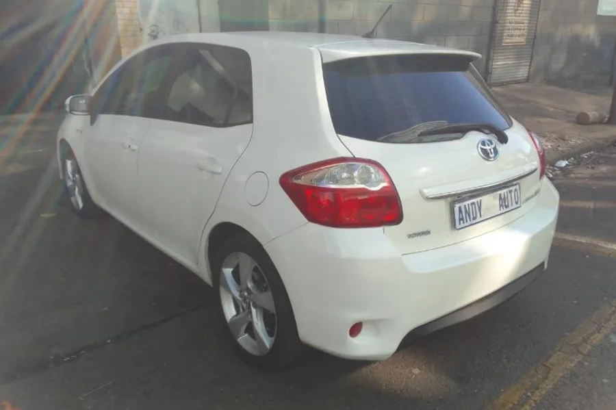 Used  2013 Toyota Auris Hybrid XR - Andy Auto