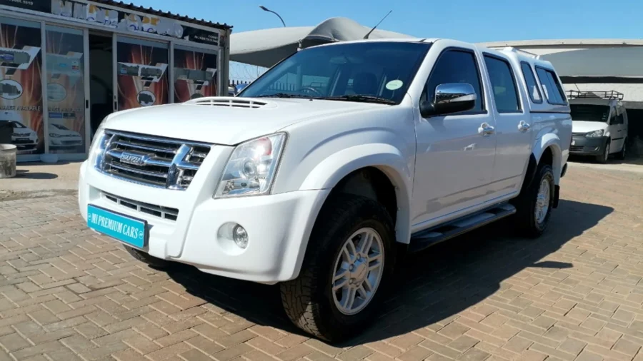Used 2011 Isuzu KB KB 300D LX 4X2 - MI Premium Cars Used 2011 Isuzu KB KB 300D LX 4X2 - MI Premium Cars