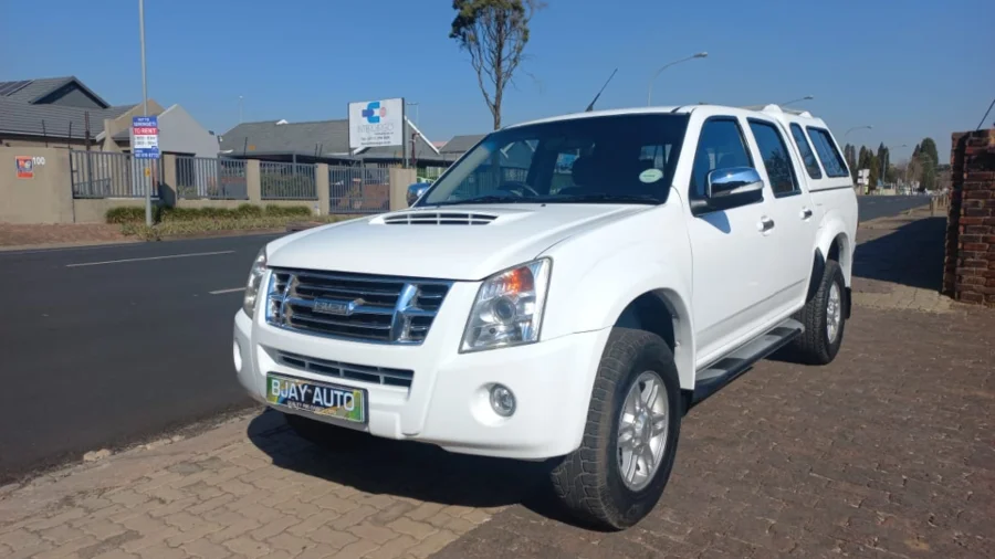 Used  2011 Isuzu KB 300D-Teq double cab LX - Skyview Autos