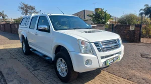 Used  2011 Isuzu KB 300D-Teq double cab LX