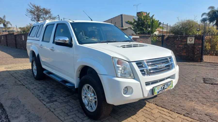 Used  2011 Isuzu KB 300D-Teq double cab LX - Skyview Autos