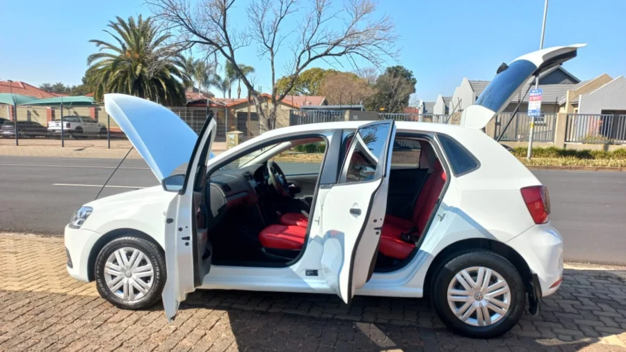 Used  2020 VW Polo Vivo hatch 1.4 Comfortline - Skyview Autos