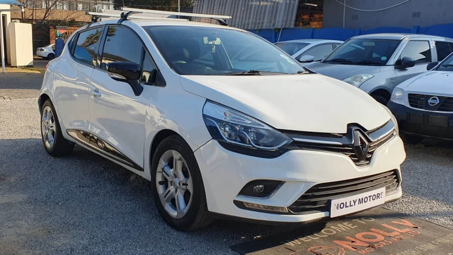 Used 2018 Renault Clio 1.6 Dynamique 5-door - Nolly Motors Used 2018 Renault Clio 1.6 Dynamique 5-door - Nolly Motors