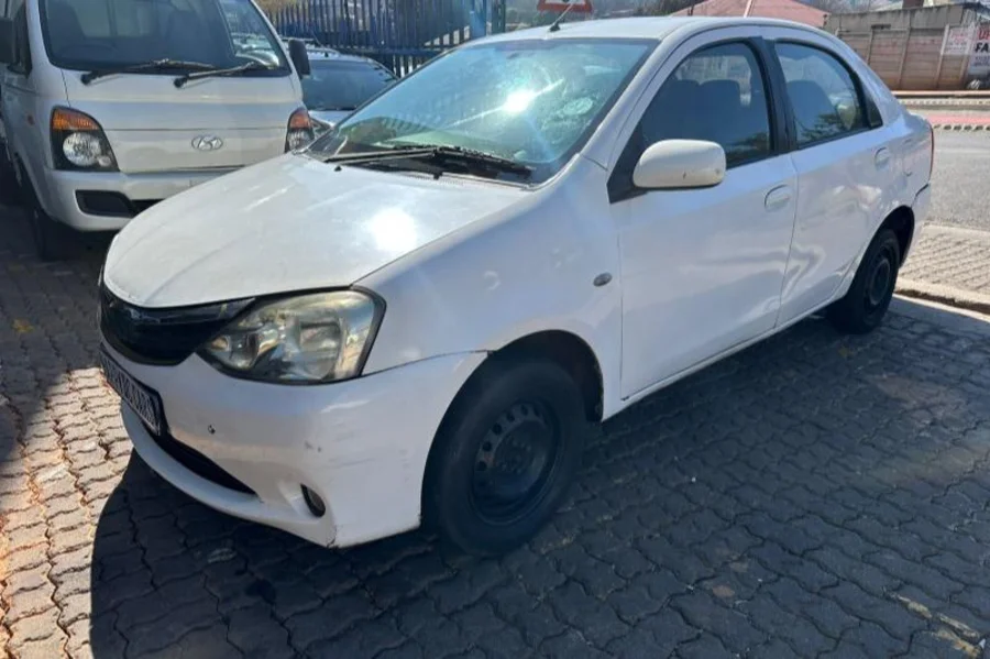 Used 2013 Toyota Etios sedan 1.5 Xi - Happy DC Motors Used 2013 Toyota Etios sedan 1.5 Xi - Happy DC Motors