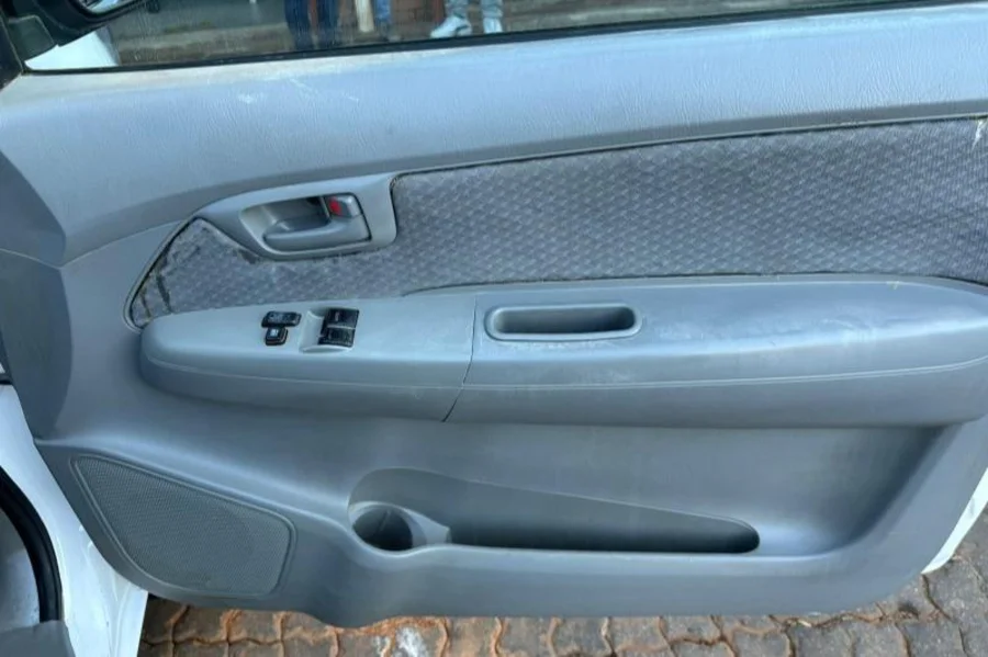 Used 2008 Toyota Hilux 2.5D-4D - Happy DC Motors Used 2008 Toyota Hilux 2.5D-4D - Happy DC Motors