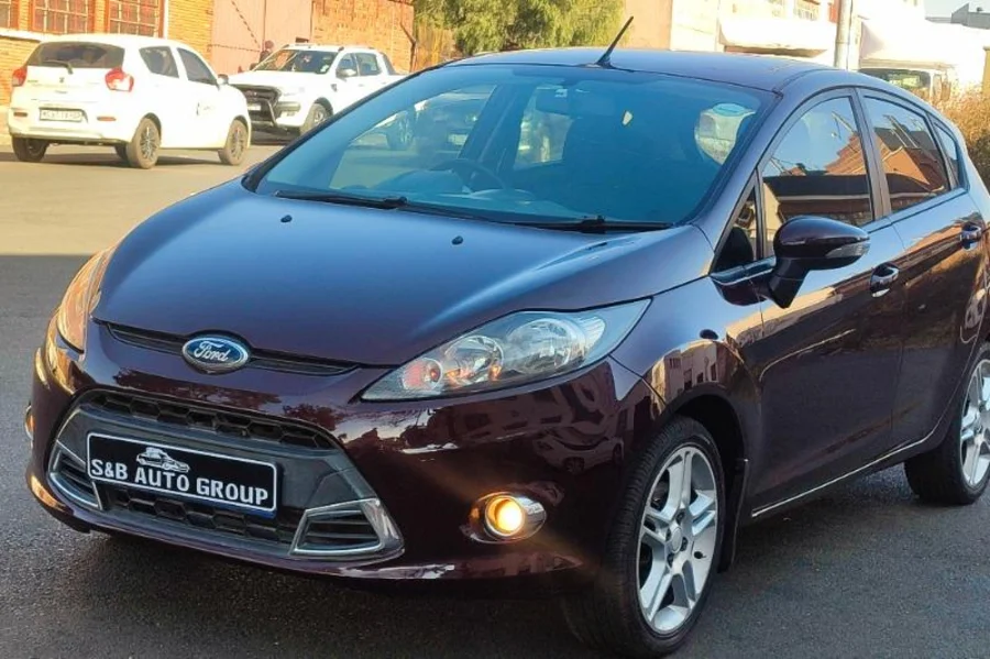 Used 2010 Ford Fiesta 5-door 1.6 Ambiente - Venture Giant Investment Used 2010 Ford Fiesta 5-door 1.6 Ambiente - Venture Giant Investment