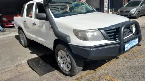 Used  2013 Toyota Hilux 2.5D-4D double cab 4x4 SRX