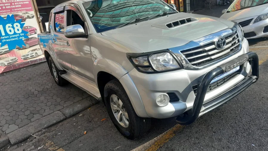 Used 2010 Toyota Hilux 3.0D-4D double cab 4x4 Raider Dakar edition auto - Carmart Auto Dealer Used 2010 Toyota Hilux 3.0D-4D double cab 4x4 Raider Dakar edition auto - Carmart Auto Dealer