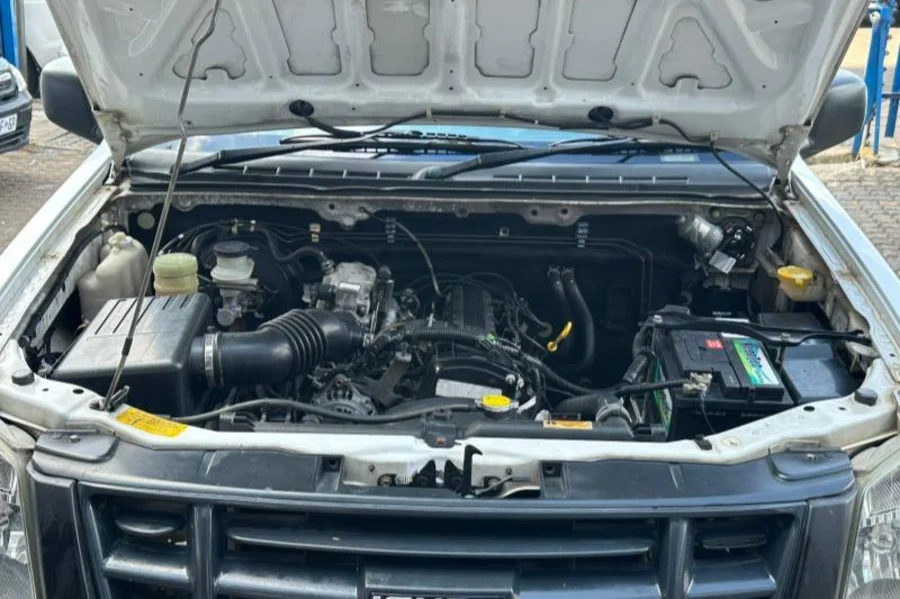 Used  2011 Isuzu KB 200 Fleetside - Happy DC Motors