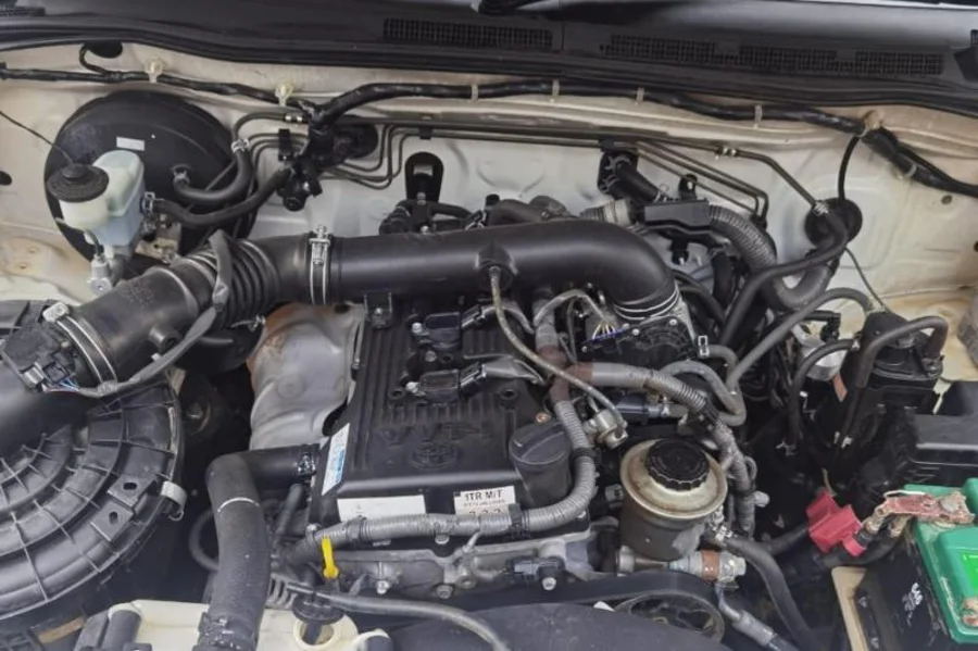 Used 2016 Toyota Hilux 2.0 (aircon) - Ben Auto Used 2016 Toyota Hilux 2.0 (aircon) - Ben Auto
