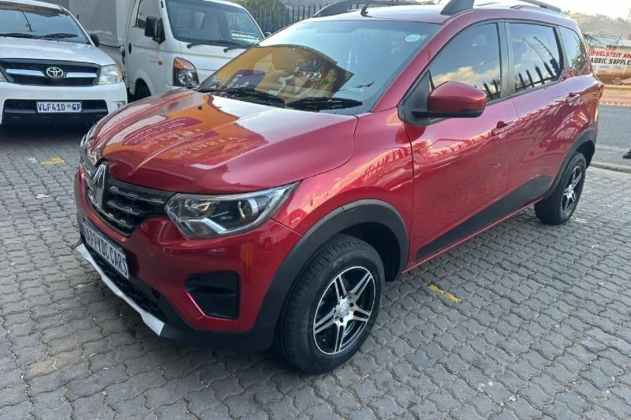 Used  2022 Renault Triber 1.0 Dynamique - Happy DC Motors