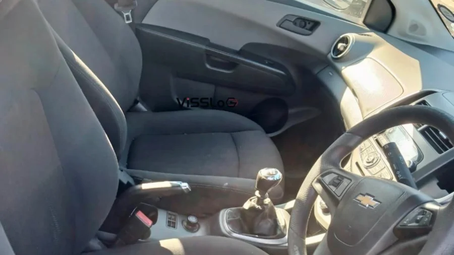 Used 2012 Chevrolet Sonic hatch 1.6 LS Black&White Edition - Visslog Used 2012 Chevrolet Sonic hatch 1.6 LS Black&White Edition - Visslog