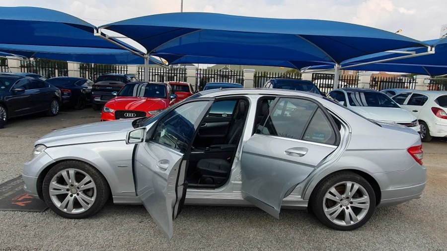 Used 2011 Mercedes Benz C-Class C200 auto - Nolly Motors Used 2011 Mercedes Benz C-Class C200 auto - Nolly Motors