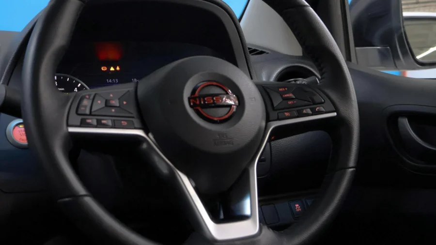 Used  2024 Nissan Navara 2.5DDTi double cab Pro-2X - McCarthy VW Menlyn