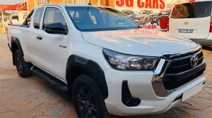 Used 2022 Toyota Hilux 2.4GD-6 Xtra cab Raider auto