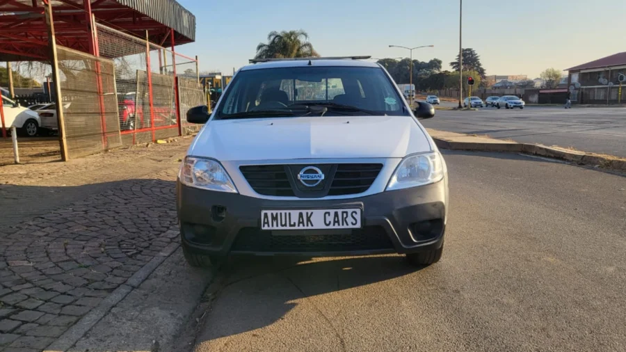 Used 2021 Nissan NP200 1.6i safety pack - Amulak Cars