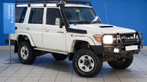 Used  2015 Toyota Land Cruiser 76 4.5D-4D V8 station wagon LX