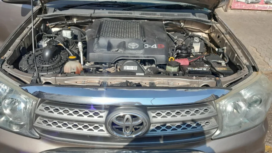 Used  2010 Toyota Fortuner 3.0D-4D 4x4 Limited auto - Carmart Auto Dealer