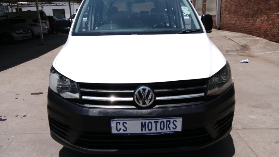 Used  2019 VW Caddy 1.6 crew bus - CS Motors