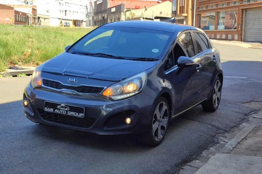 Used 2015 Kia Rio 1.4 4-door high-spec - S and B Auto Group Used 2015 Kia Rio 1.4 4-door high-spec - S and B Auto Group