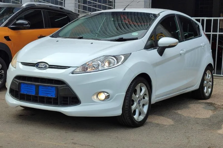 Used  2012 Ford Fiesta 5-door 1.6 Ambiente - S and B Auto Group