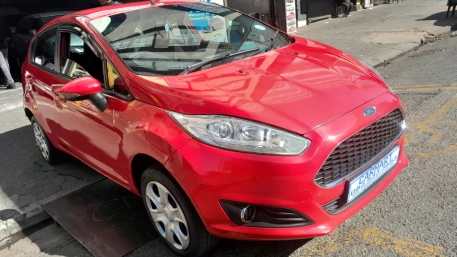 Used  2013 Ford Fiesta 5-door 1.4 Ambiente - Carmart Auto Dealer