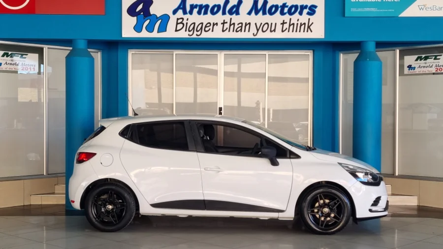 Used 2018 Renault Clio 66kW turbo Authentique - Arnold Motors CC Used 2018 Renault Clio 66kW turbo Authentique - Arnold Motors CC
