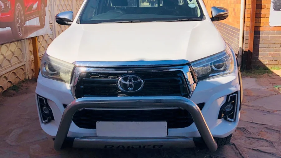 Used 2018 Toyota Hilux 2.8GD-6 Xtra cab Legend manual - SG Cars Used 2018 Toyota Hilux 2.8GD-6 Xtra cab Legend manual - SG Cars