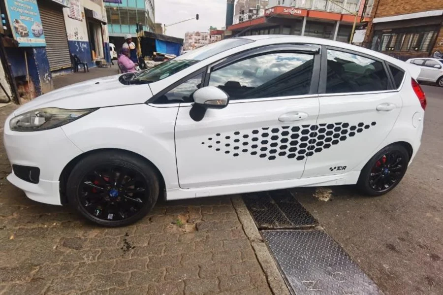 Used  2014 Ford Fiesta 5-door 1.0T Titanium - Ben Auto