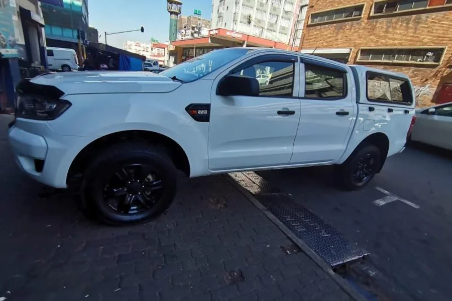 Used 2022 Ford Ranger 2.2TDCi double cab Hi-Rider XLT Fx4 - Ben Auto Used 2022 Ford Ranger 2.2TDCi double cab Hi-Rider XLT Fx4 - Ben Auto
