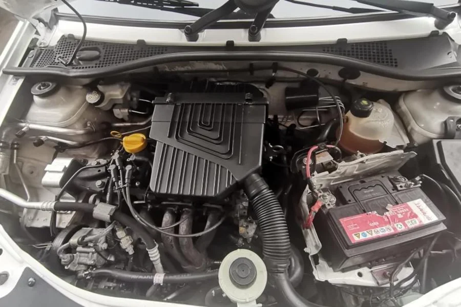 Used  2019 Nissan NP200 1.6i safety pack - Ben Auto