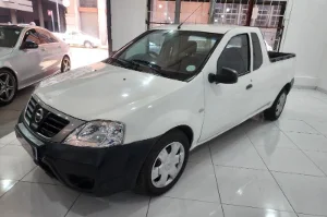 Used  2016 Nissan NP200 1.6i safety pack