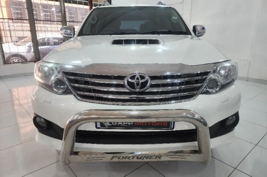 Used 2016 Toyota Fortuner 3.0D-4D auto - GAPP Motors Used 2016 Toyota Fortuner 3.0D-4D auto - GAPP Motors