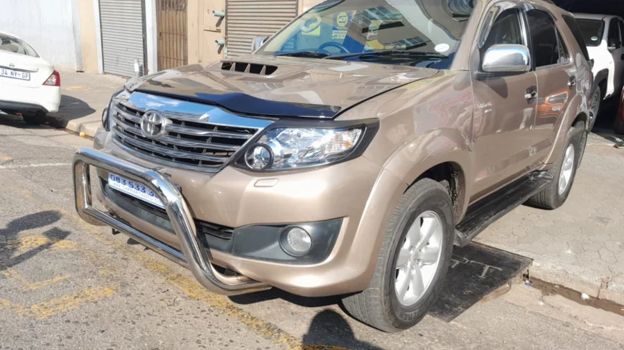 Used  2010 Toyota Fortuner 3.0D-4D - Carmart Auto Dealer